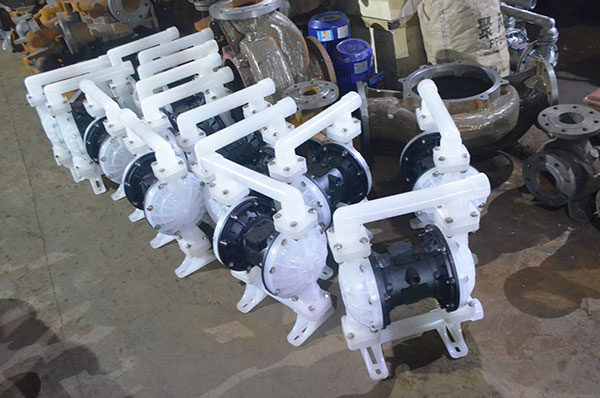 QBYϵ�К��(d��ng)��Ĥ��